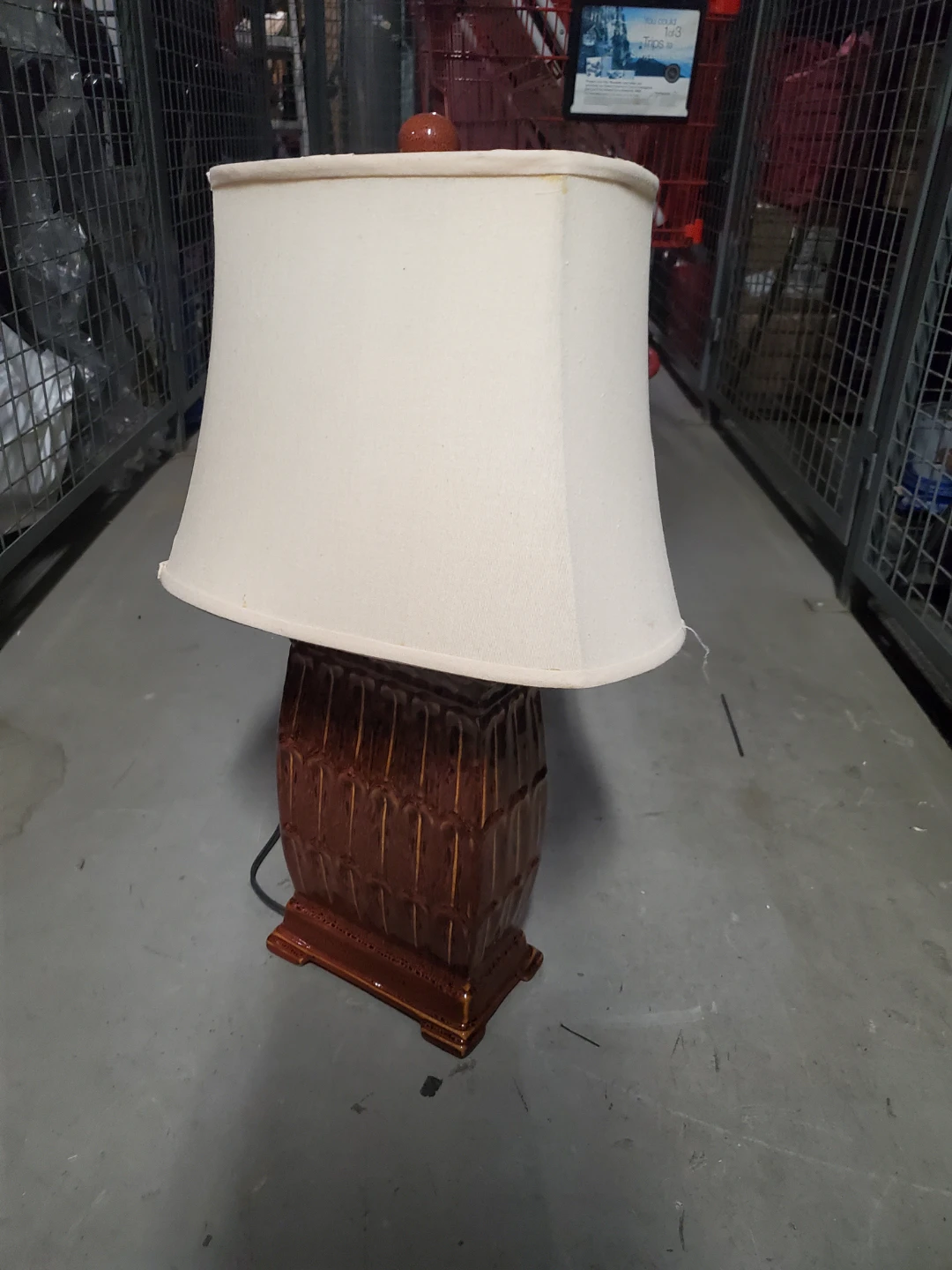 Ceramic Table Lamp with Cream Shade - photo 2
