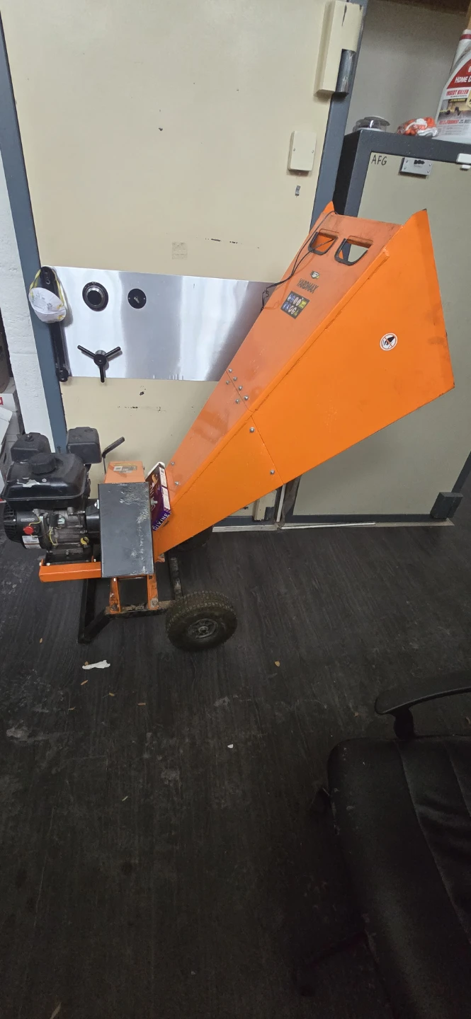 YARDMAX YW7565 Chipper Shredder - photo 3