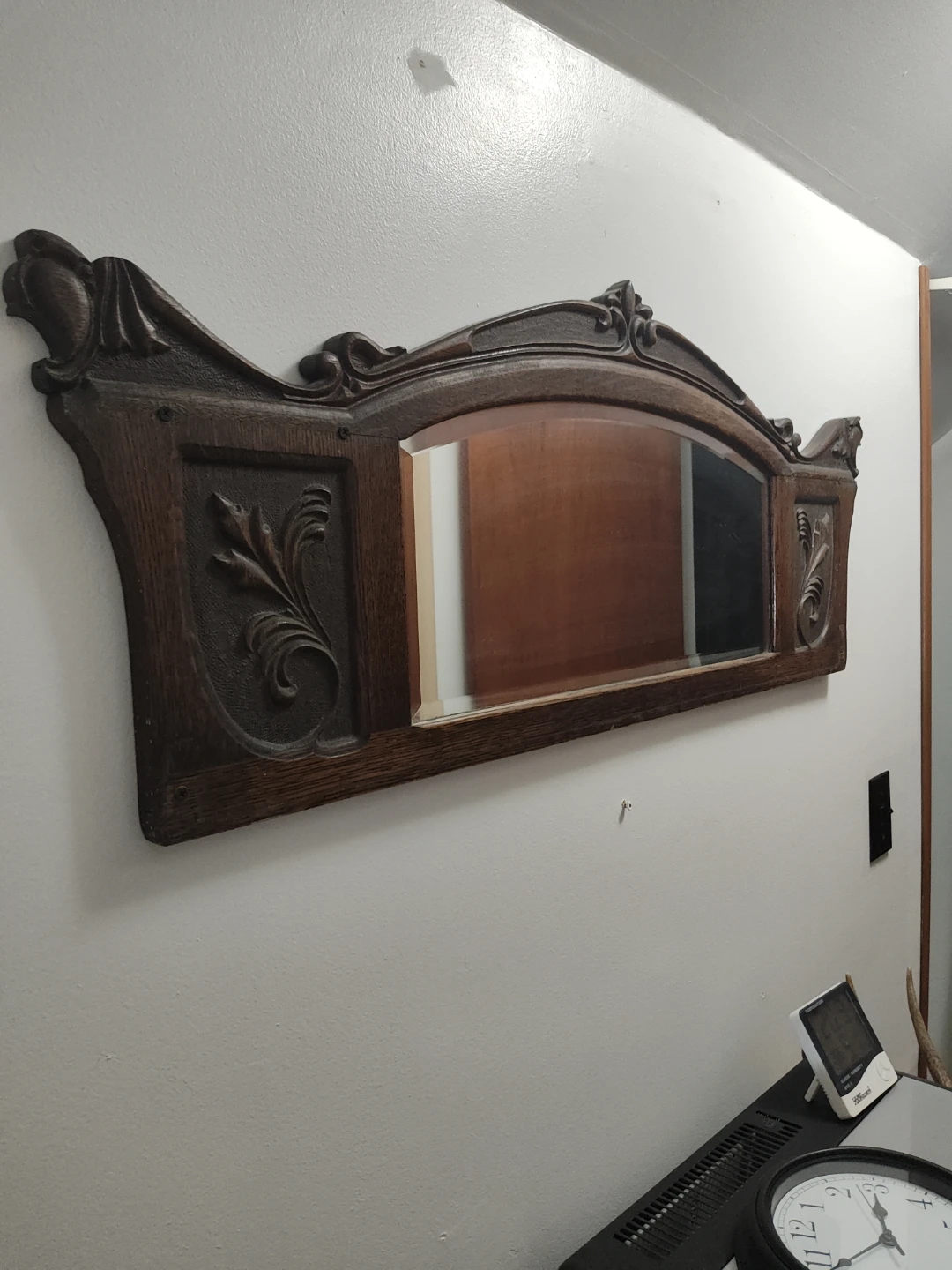 Antique Oak Wood Mirror with Carvings - photo 2