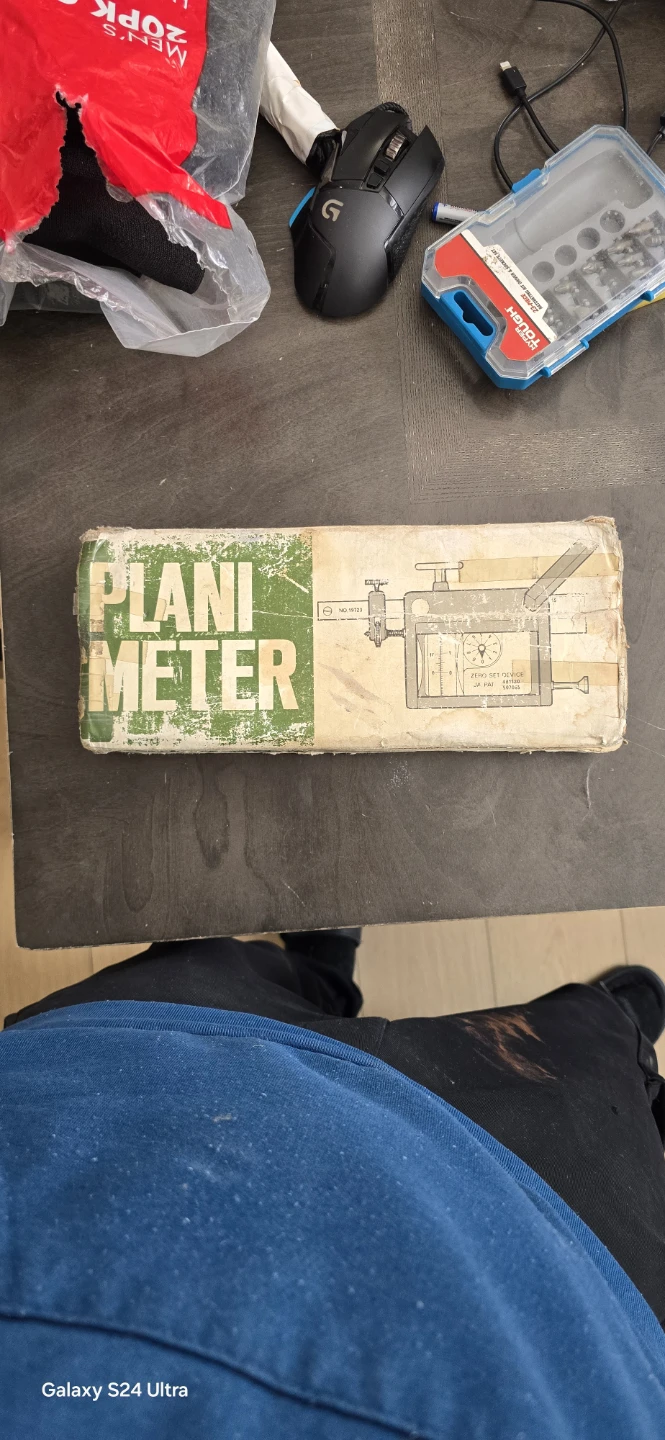 Polar Compensating Planimeter
