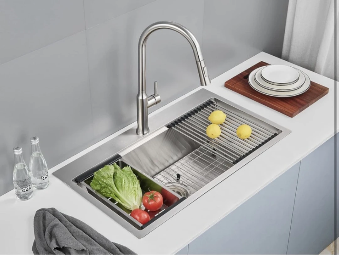 Drop in Kitchen Sink, 18 Gauge Stainless Steel 32x18x9” NEW