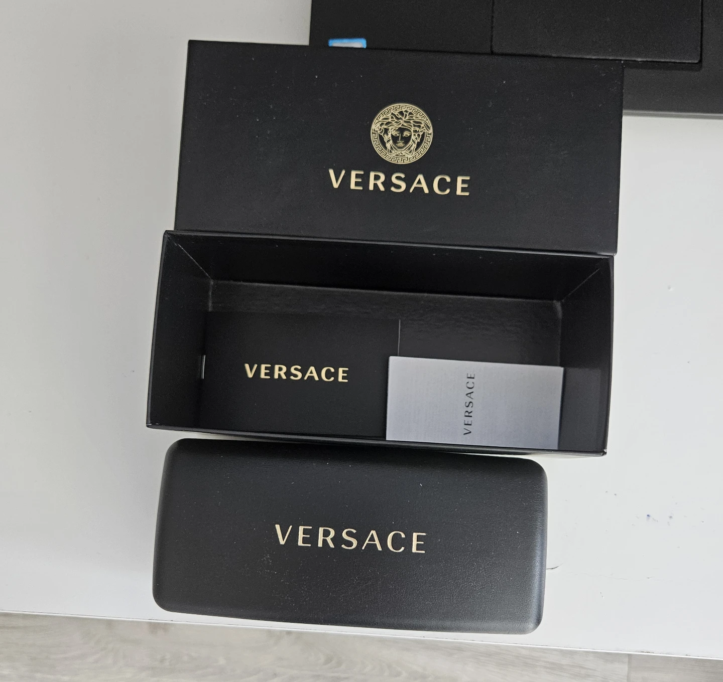Versace Sunglasses with Case - photo 4