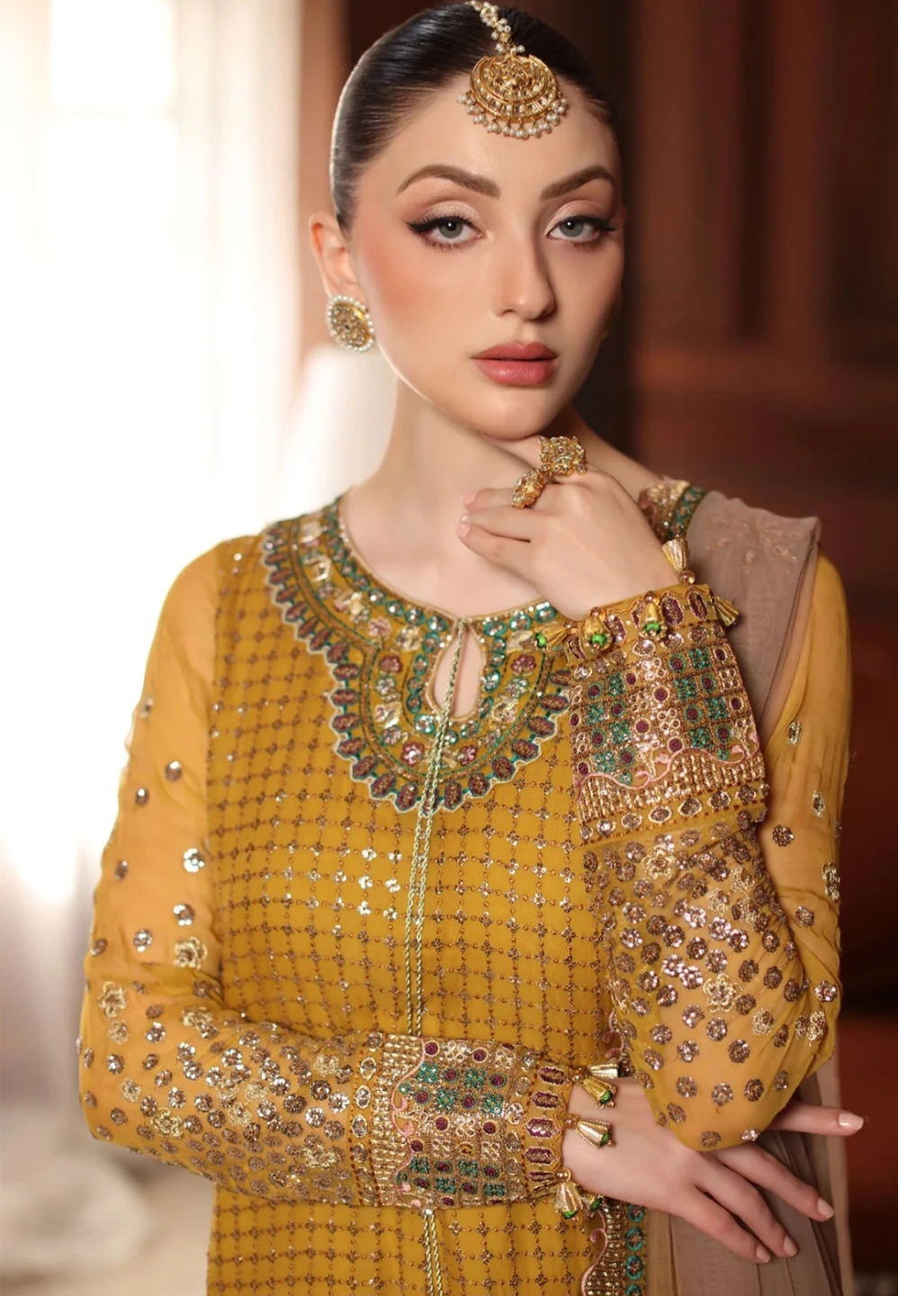 Women's Embroidered Kurta with Sharara Pants and Dupatta - photo 5