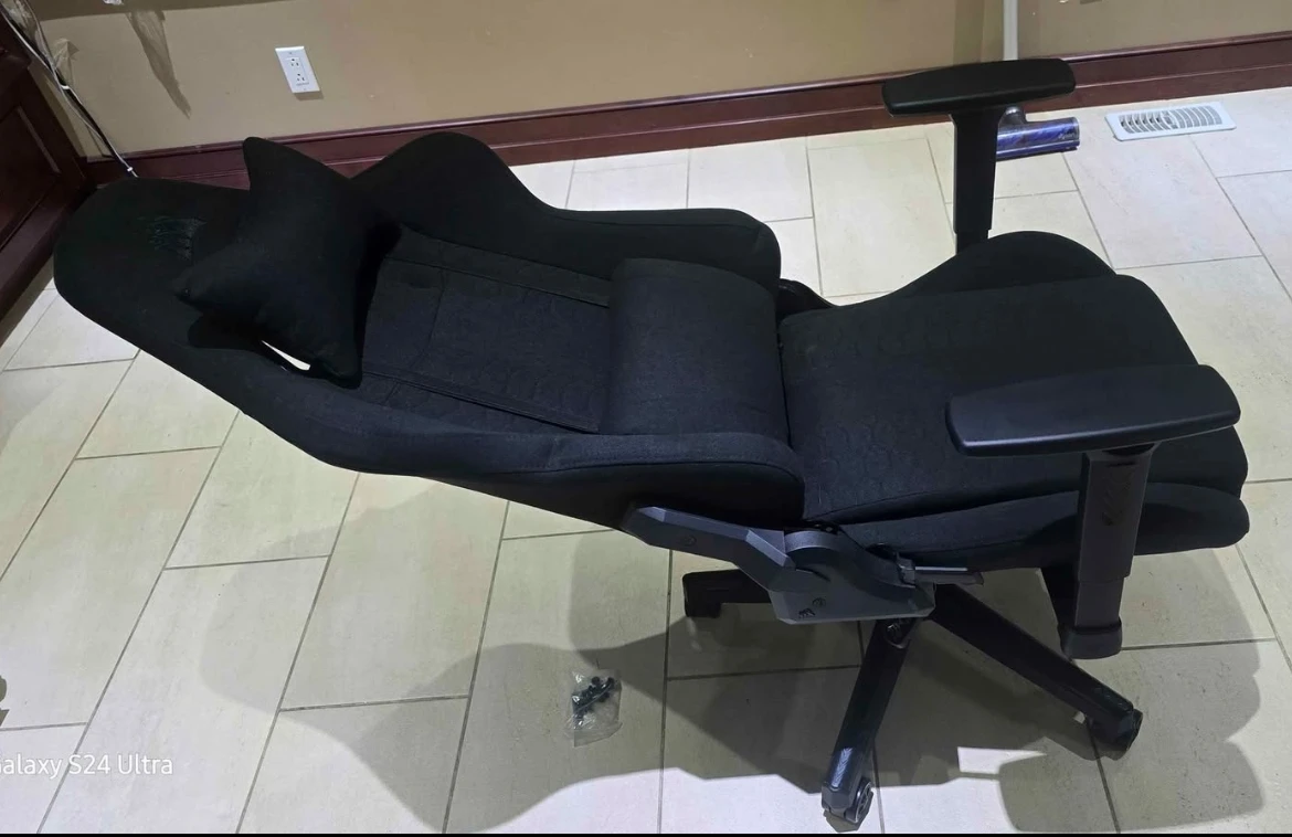 Corsair Black Fabric Gaming Chair - photo 3