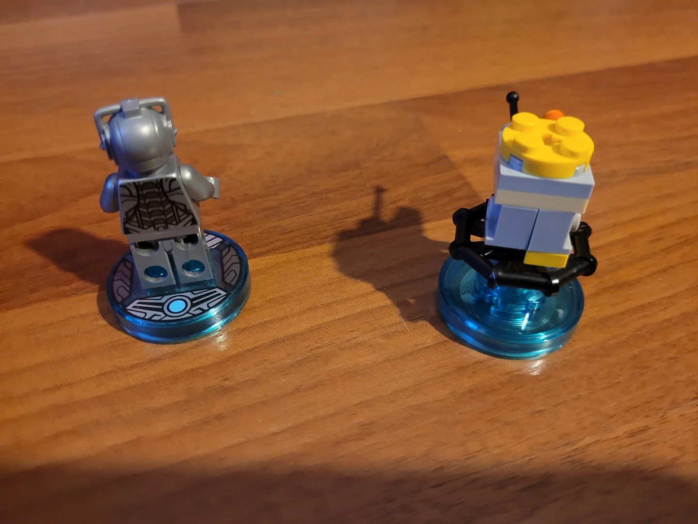 LEGO Dimensions Cyberman and Dalak  minifigure set - photo 4