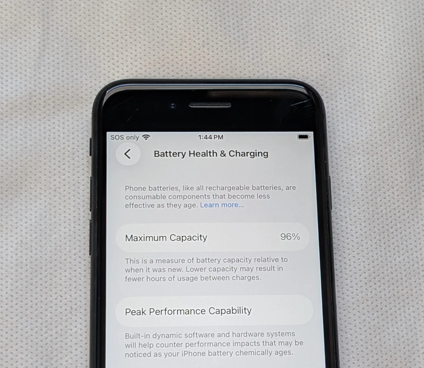 EXCELLENT CONDITION UNLOCKED APPLE iPhone SE 2 2ND EDITION iOS26 - photo 5