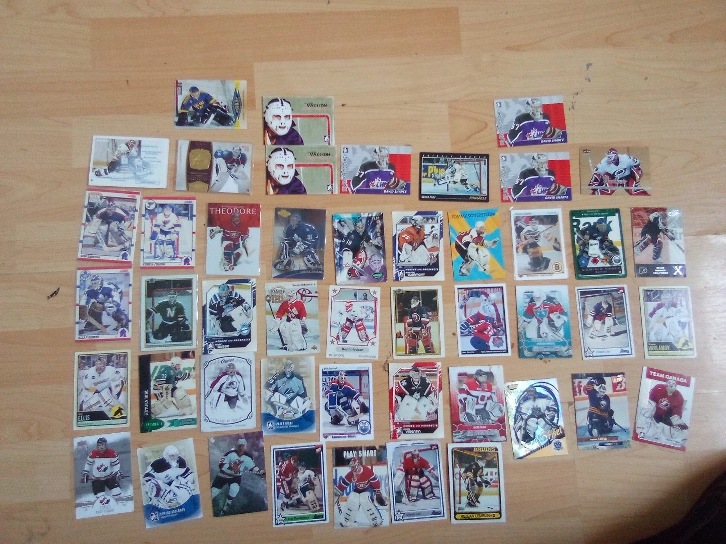 Collection of Assorted Hockey Cards