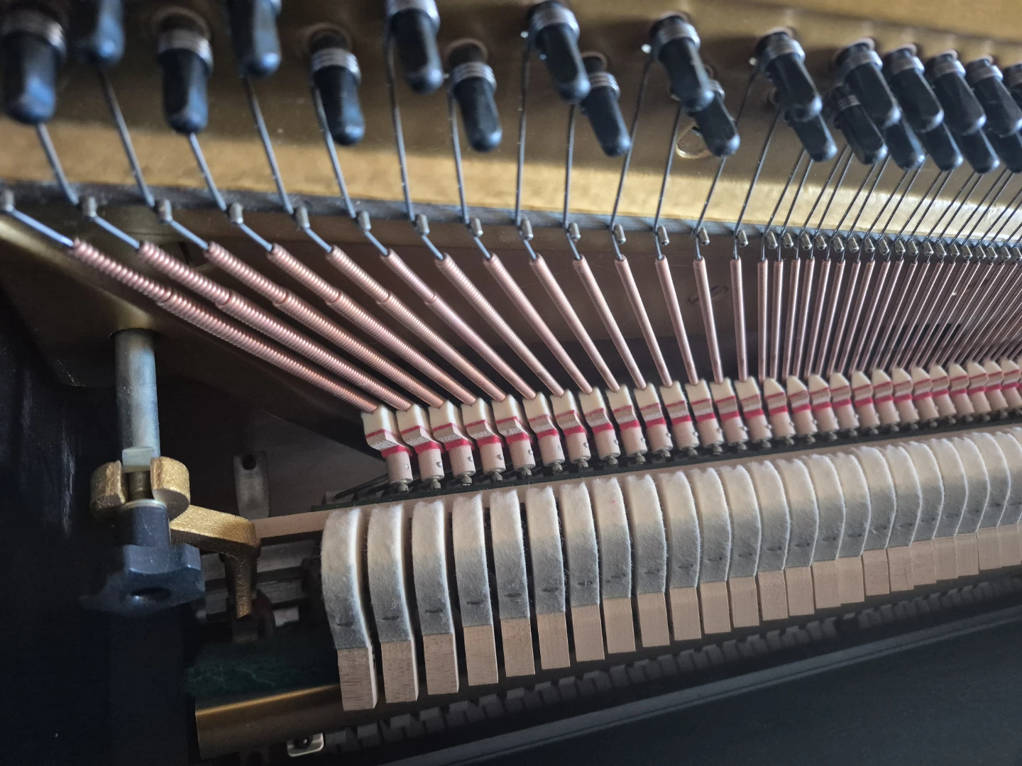 Yamaha Piano with Bench - photo 2