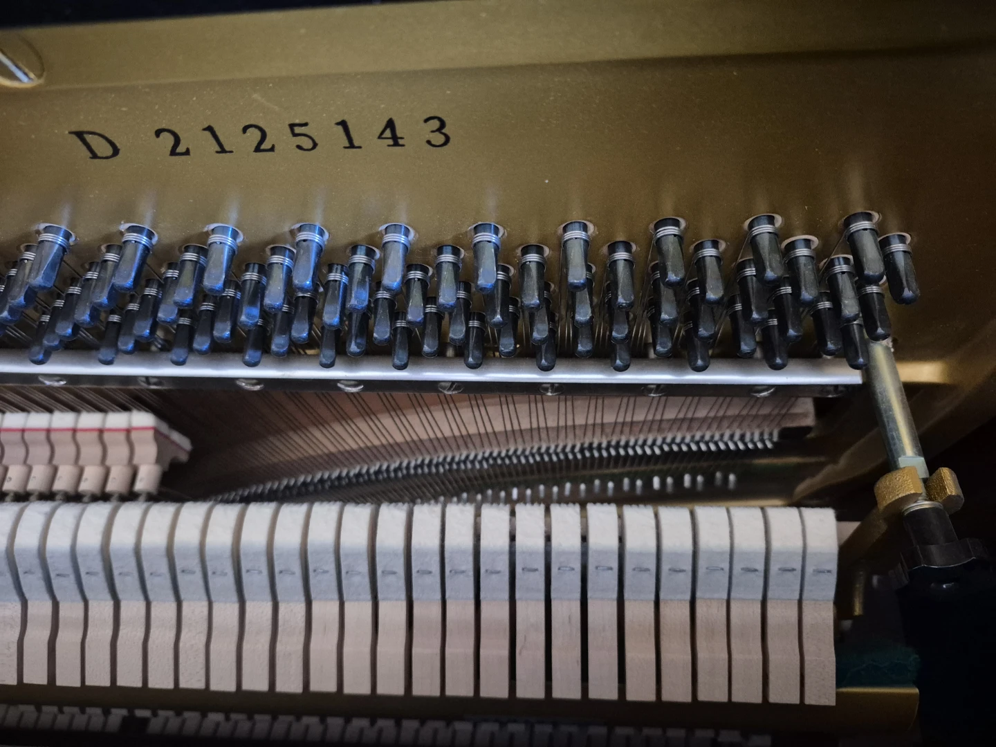 Yamaha Piano with Bench - photo 4
