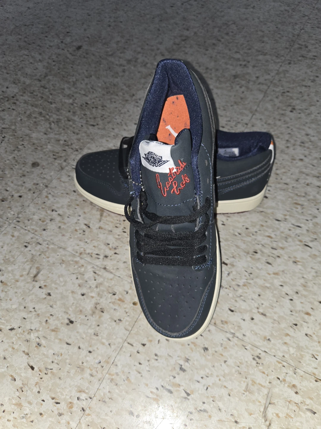 Nike Air Jordan 1 Low SE "Light Smoke Grey" Men's Shoes - photo 3