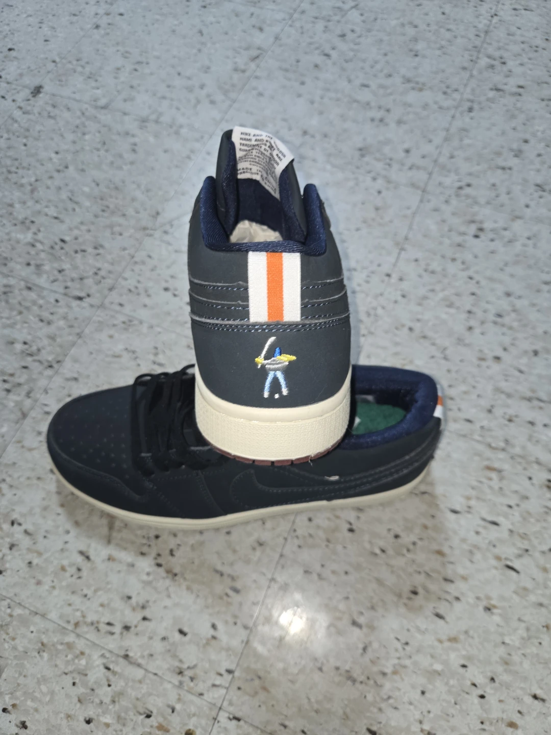 Nike Air Jordan 1 Low SE "Light Smoke Grey" Men's Shoes - photo 4