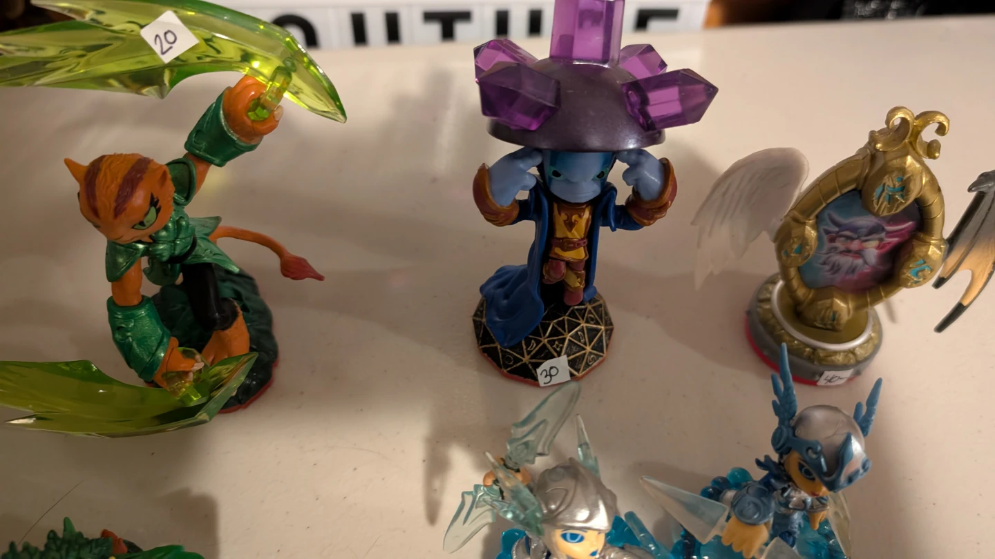 Skylanders Action Figures Bundle - photo 4