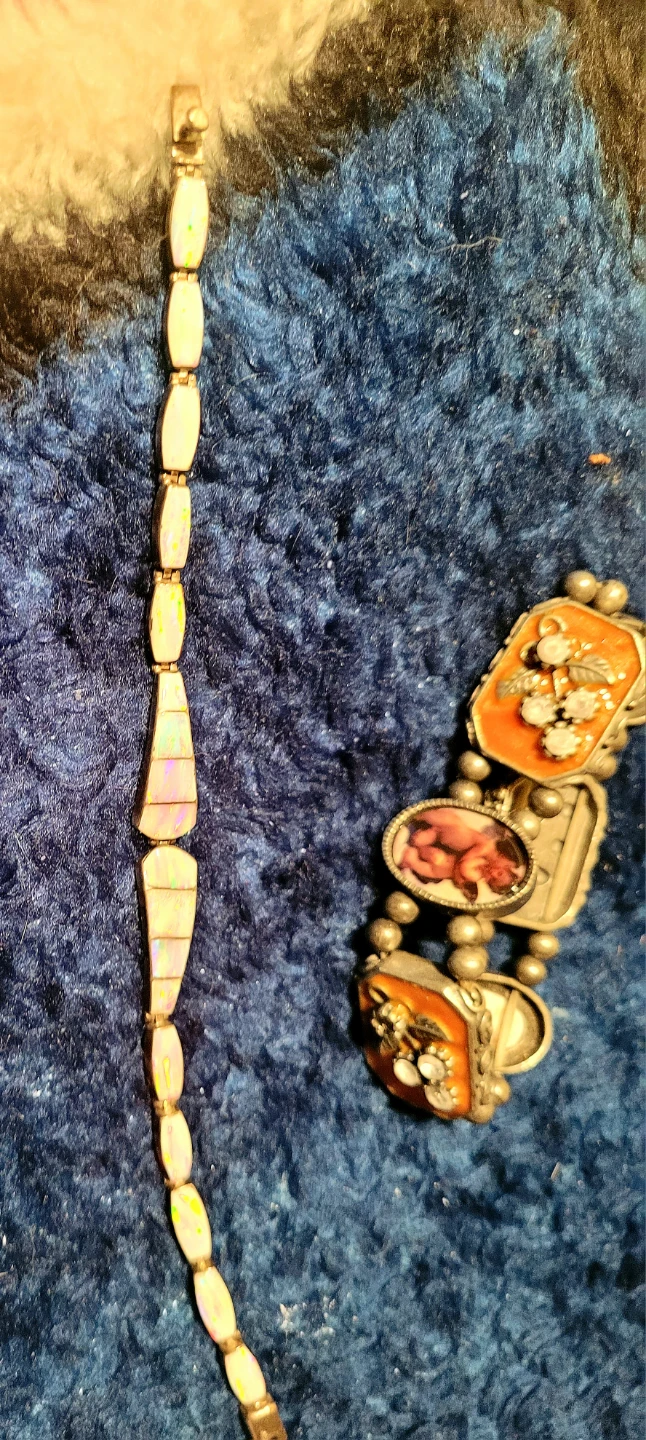 Jewelery including ambergris pendant - photo 2