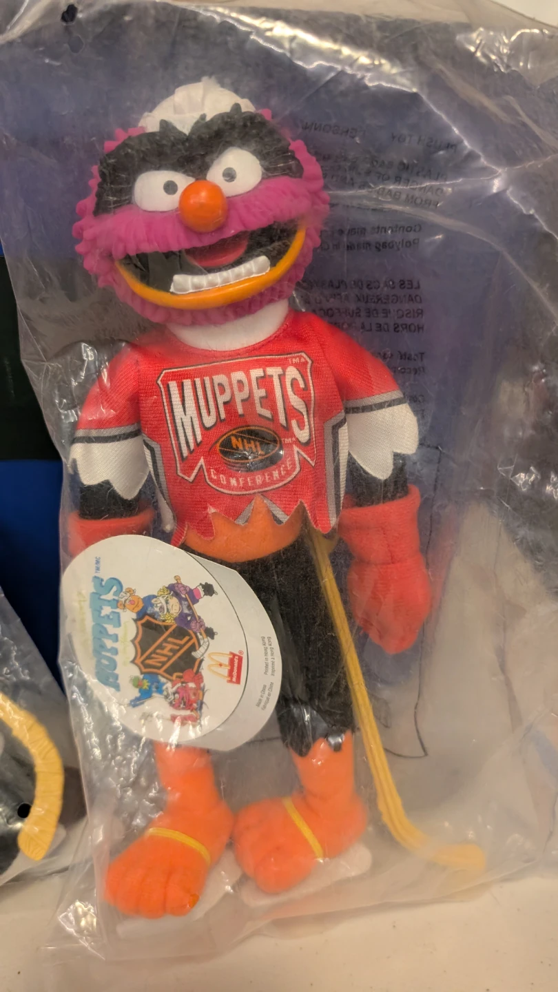 Muppets NHL Conference Plush Toys - photo 5