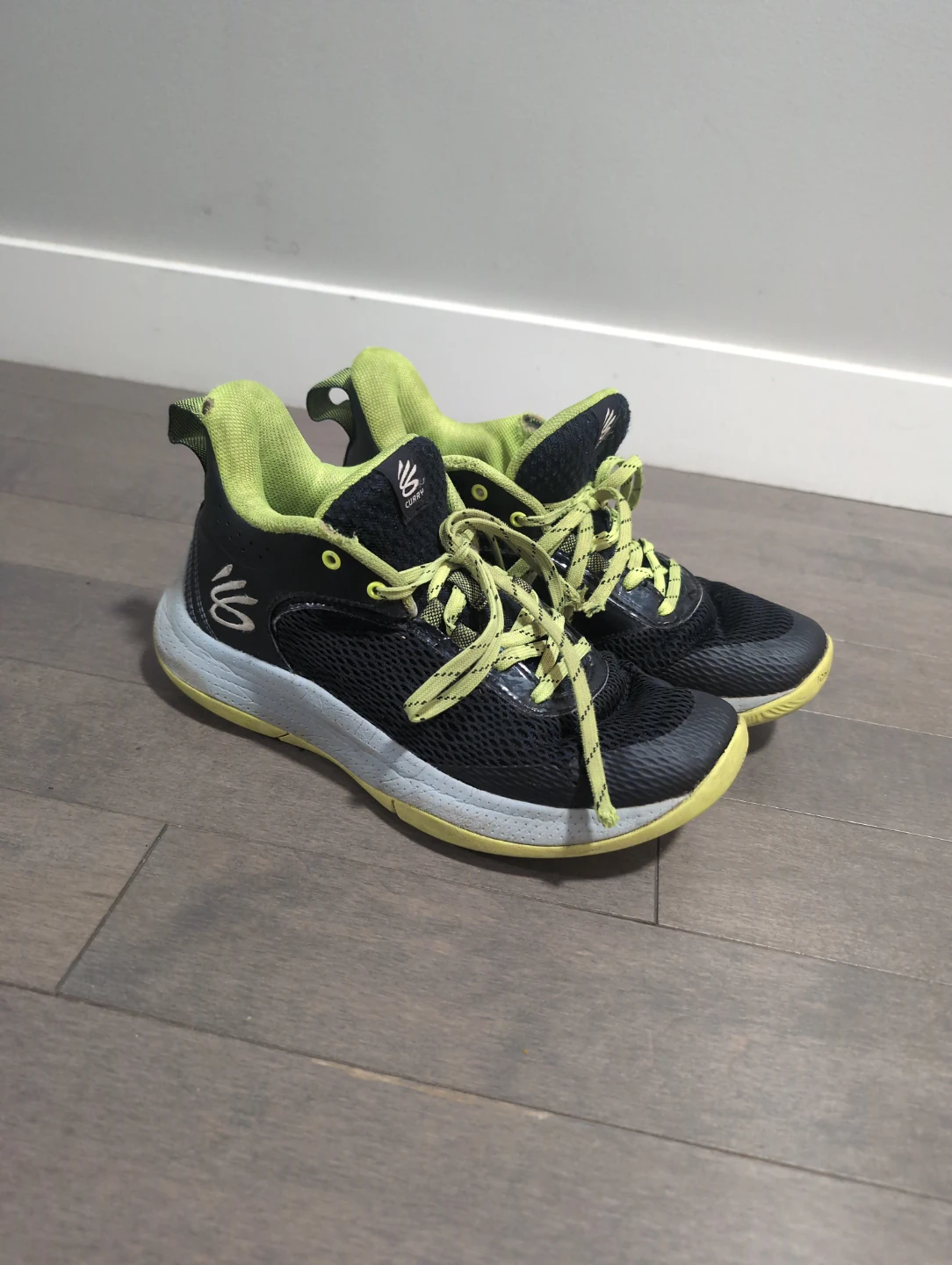 Curry 7 little harshly used need to get rid of it