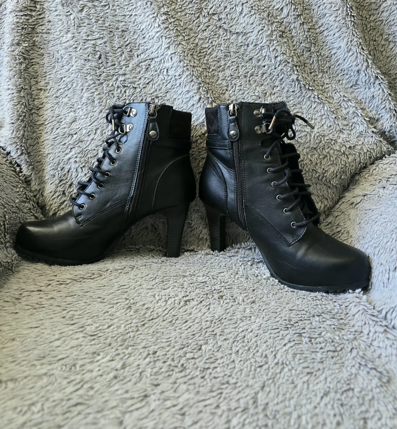 Black Lace-Up Heeled Ankle Boots. Size 7 - photo 5