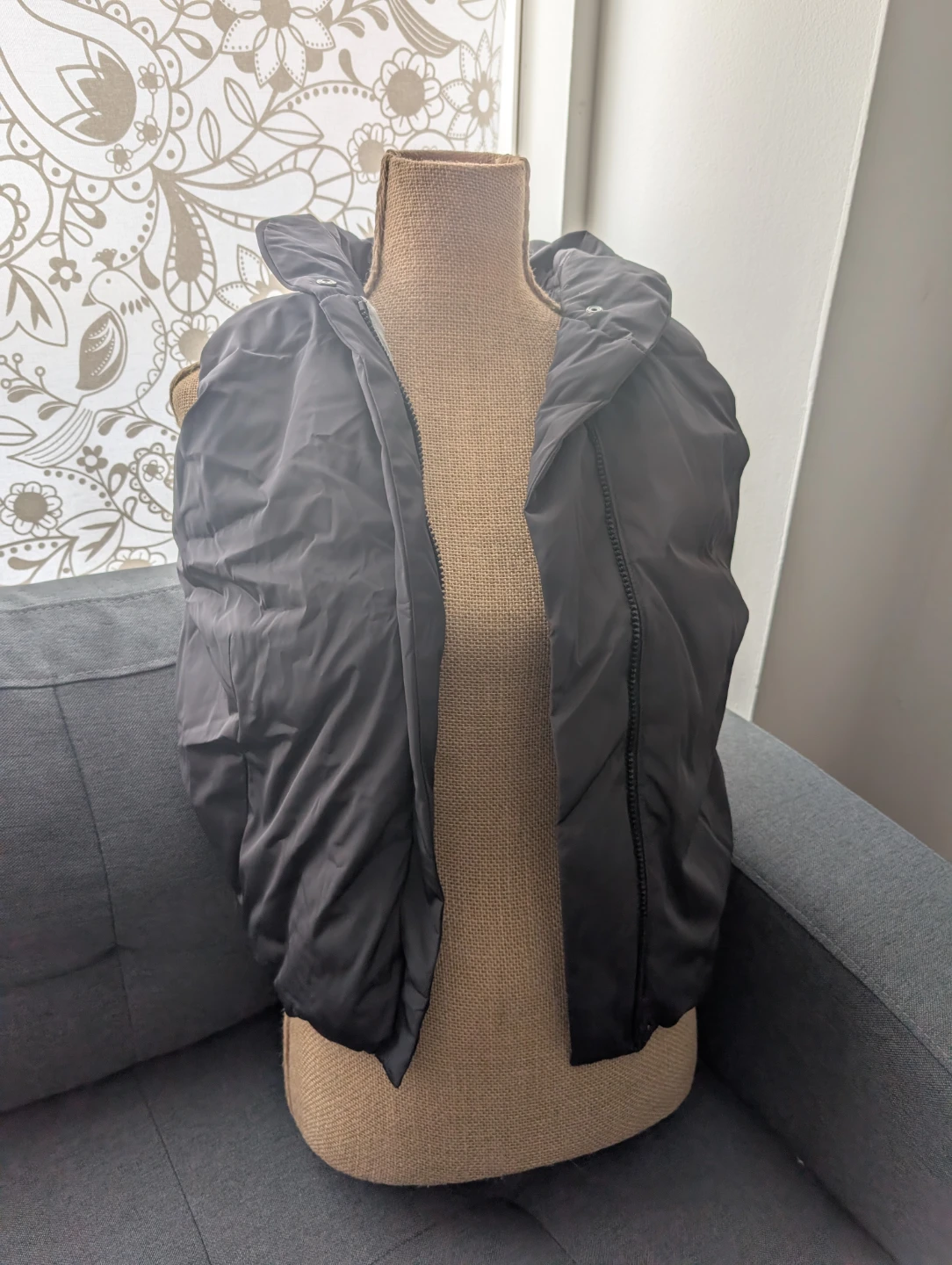 Gap Black Puffer Vest Size S/P