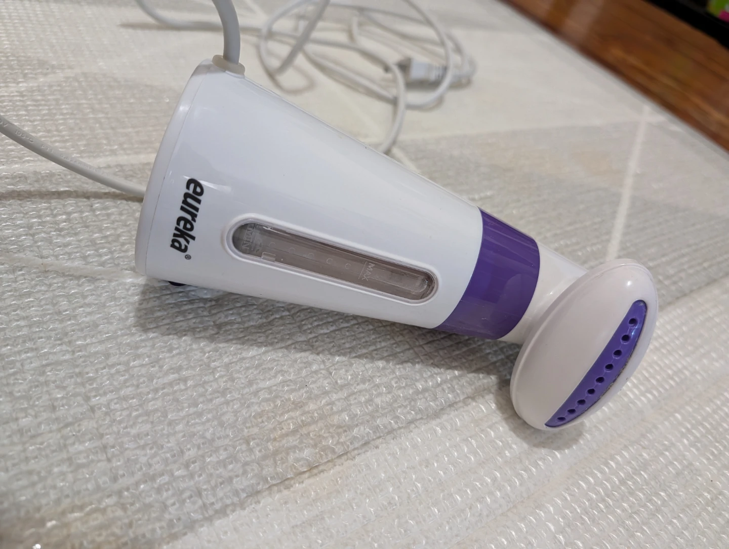 Eureka Handheld Fabric Steamer🏆 - photo 3