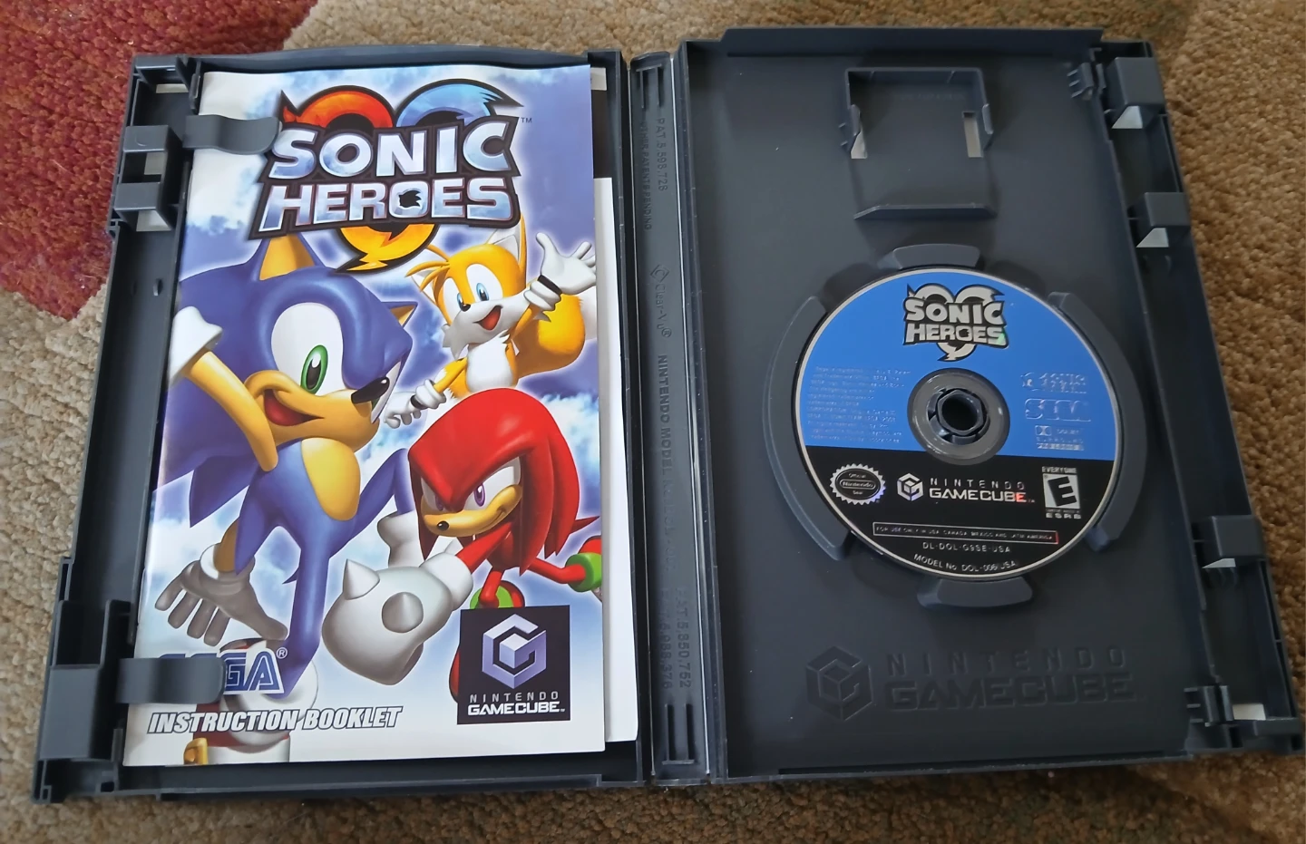 Sonic Heroes Nintendo GameCube Video Game - photo 3