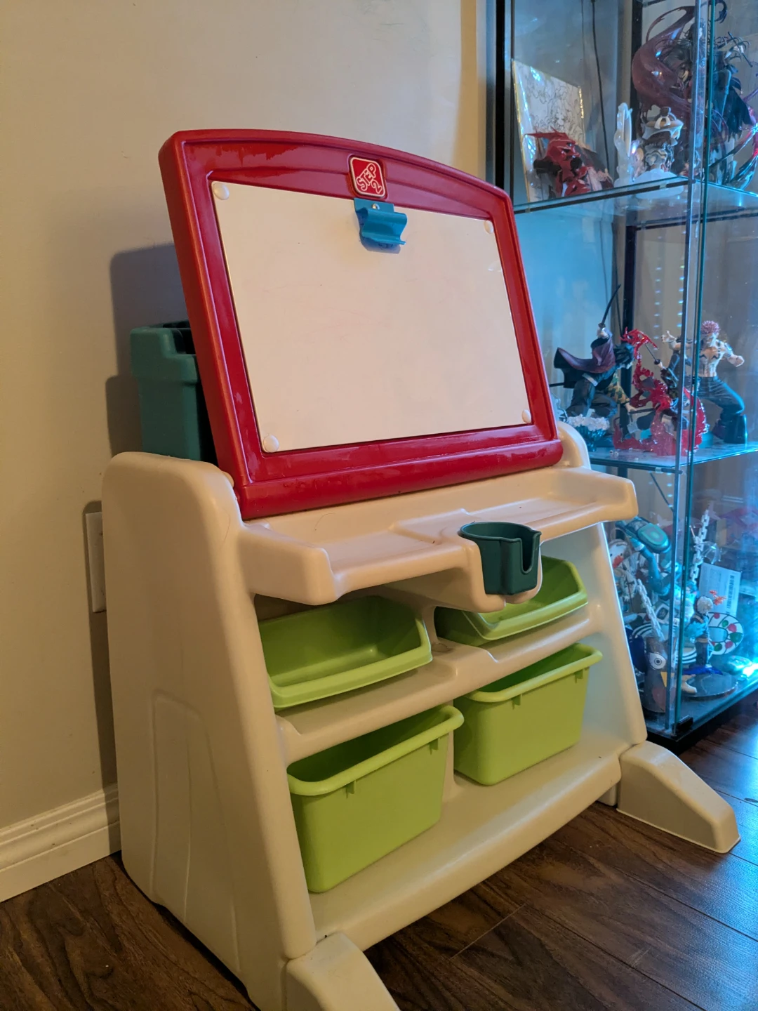 Step2 Easel Art Desk with Storage