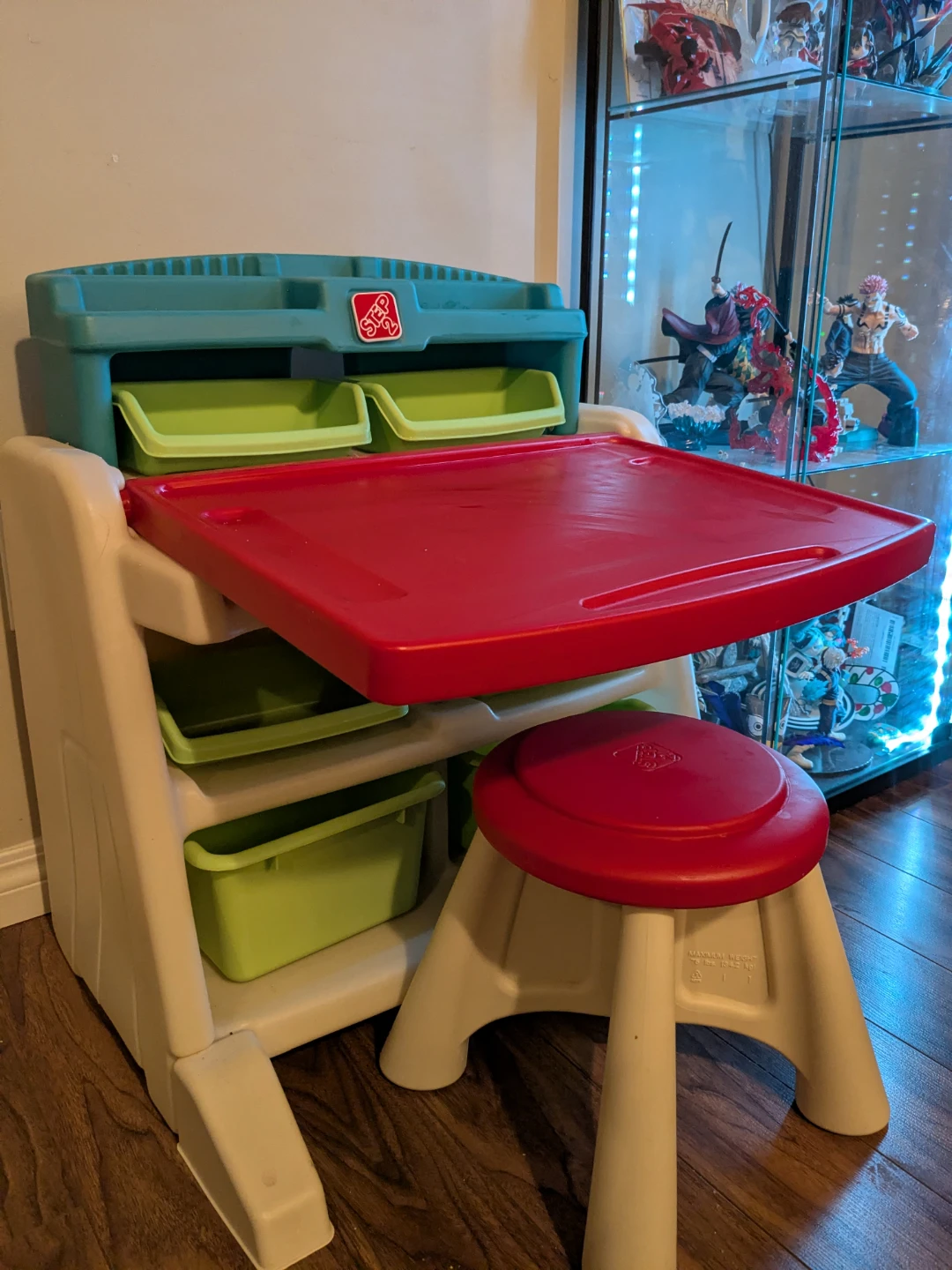 Step2 Easel Art Desk with Storage - photo 2