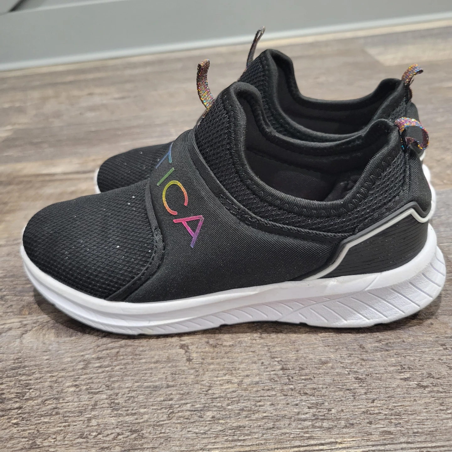 Nautica Black Slip-On Shoes Girls Size 3 - photo 4