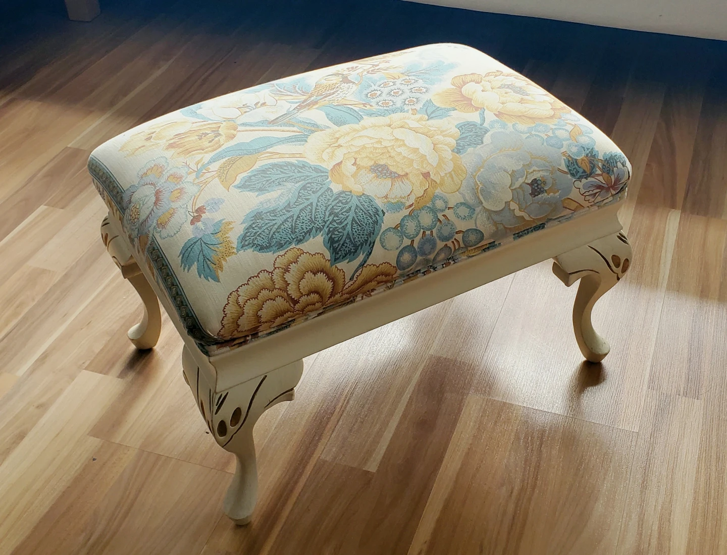 Vintage padded Ottoman - photo 2