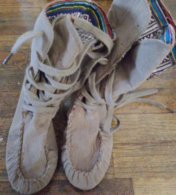 Suede Moccasin Boots with Colorful Lining 🥕
