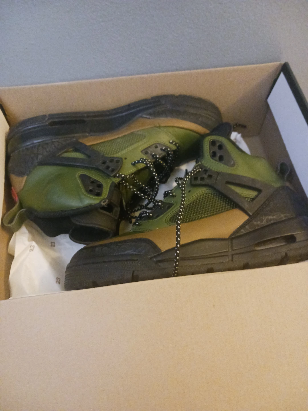 Jordan Winterized Explorer Boots - Size 6Y - photo 5