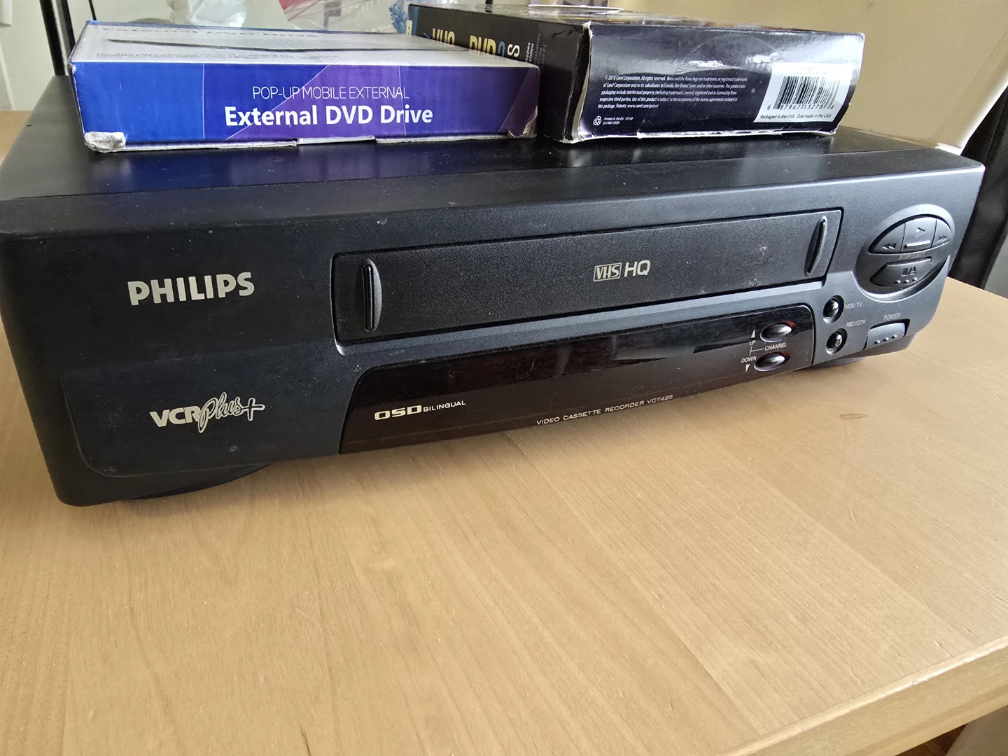 Philips VCR Plus+ Video Cassette Recorder VCT425 - photo 2