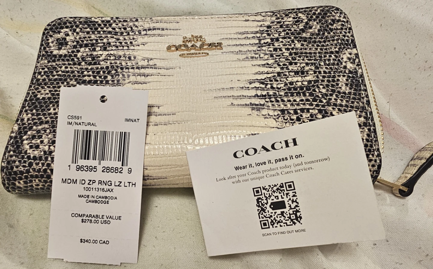 Coach Zip Around Wallet - Natural