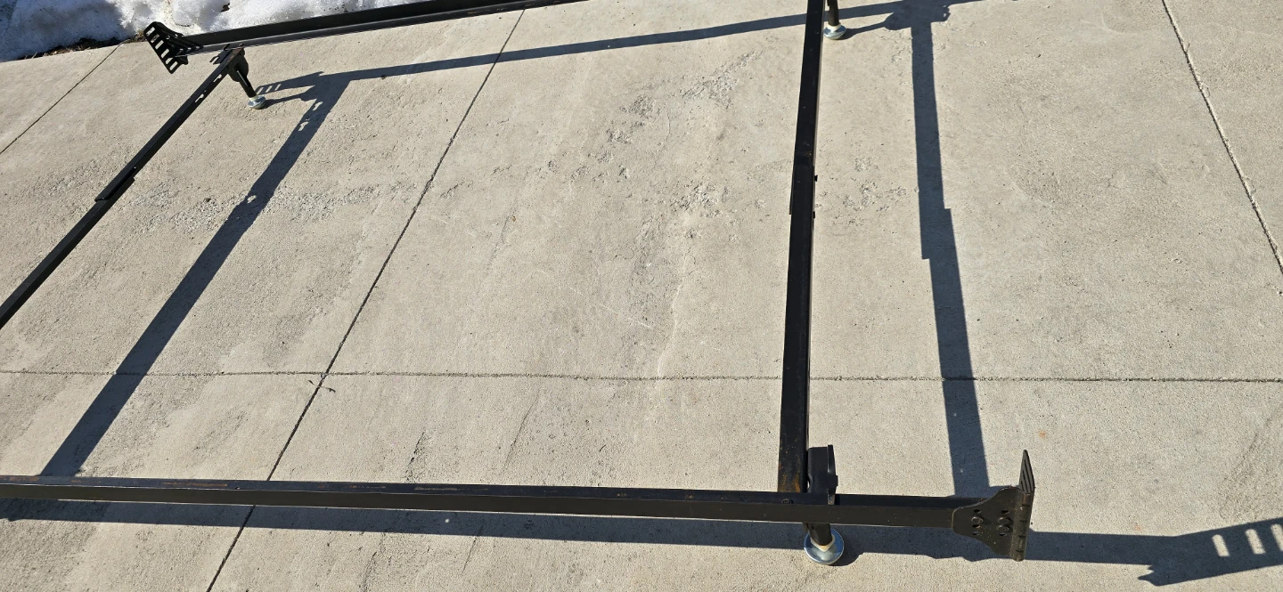 Metal Bed Frame - photo 2