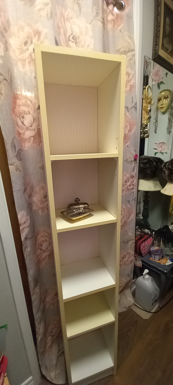 Cream coloured bookshelf with striped interior🏆 - photo 5