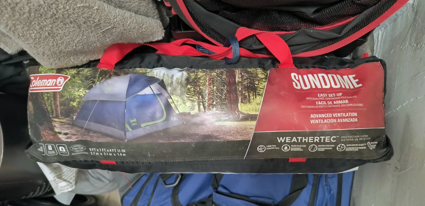 Coleman Sundome Tent
