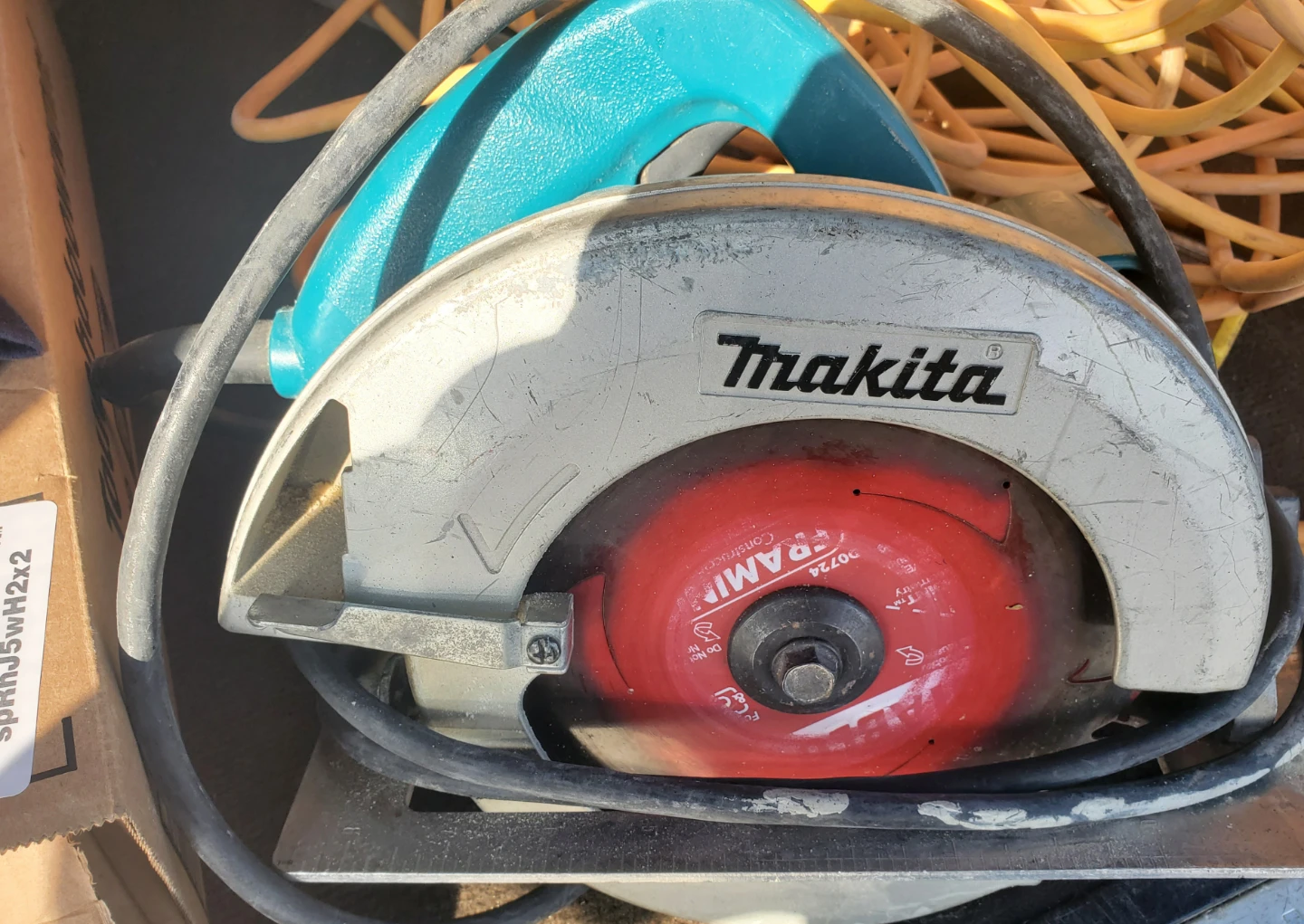 Makita 5007F Circular Saw 7-1/4 inch