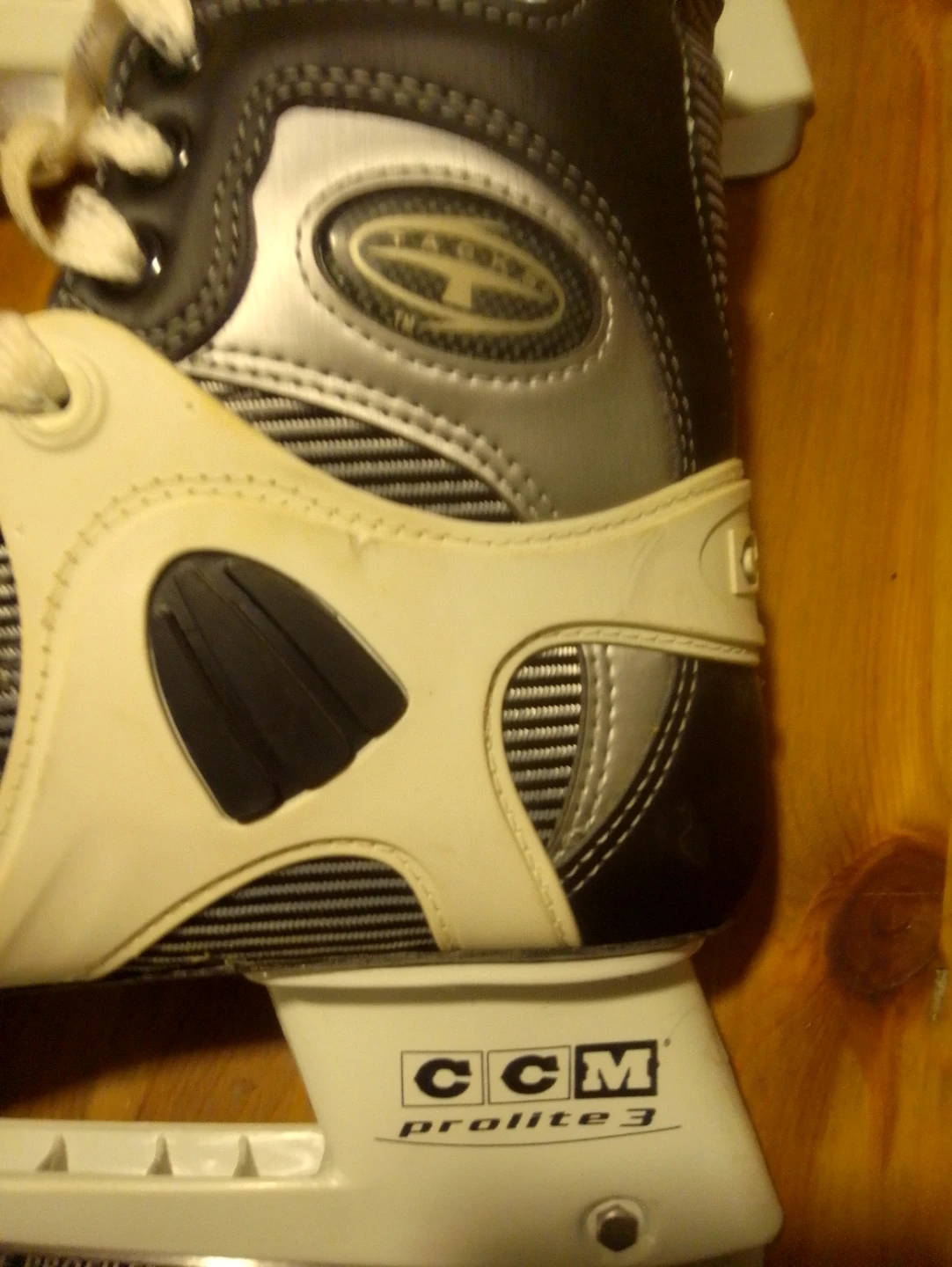 CCM 52 Super Tacks Prolite 3 Hockey Skates Size 11 - photo 2