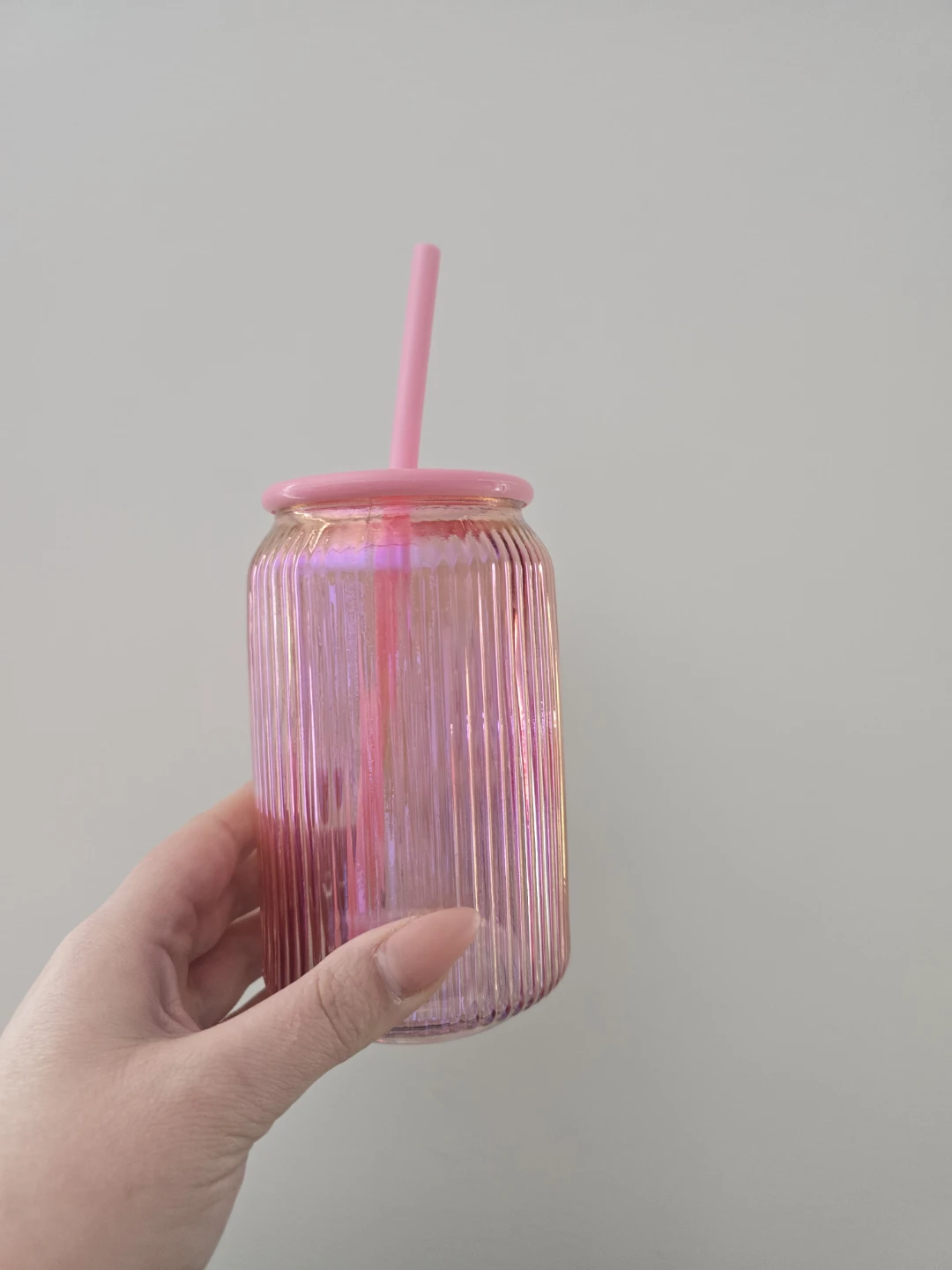 Glass cups with lid and straw