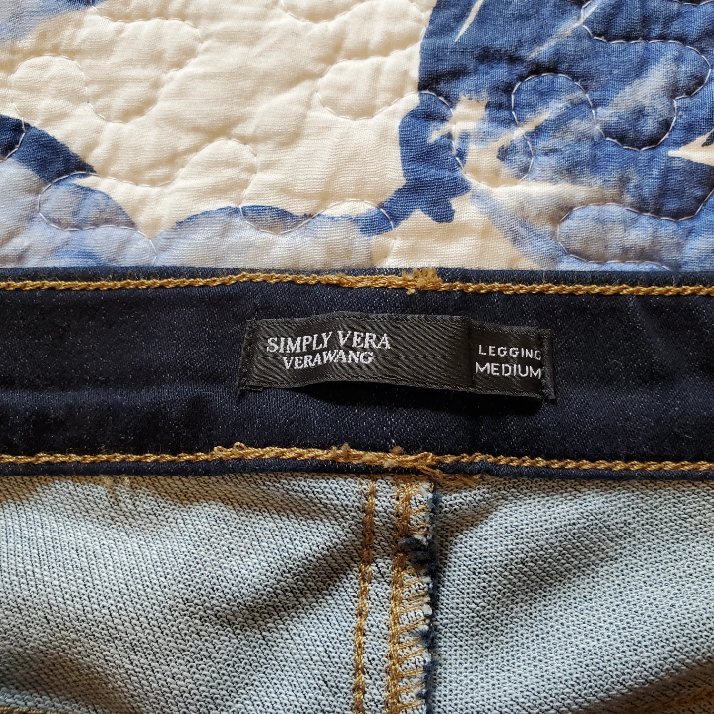 New Vera Wang, Dark Jean Leggings 🥕 - photo 2