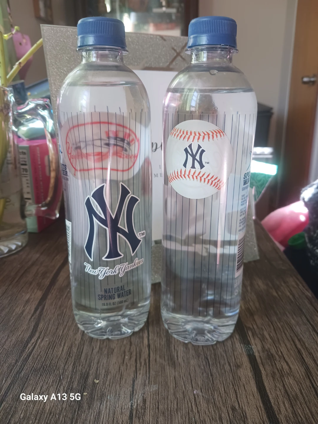 New York Yankees Natural Spring Water (2-Pack) - photo 2