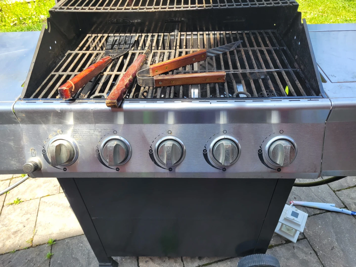 NEXGRILL 5-Burner Propane BBQ with Propane Tank - photo 4