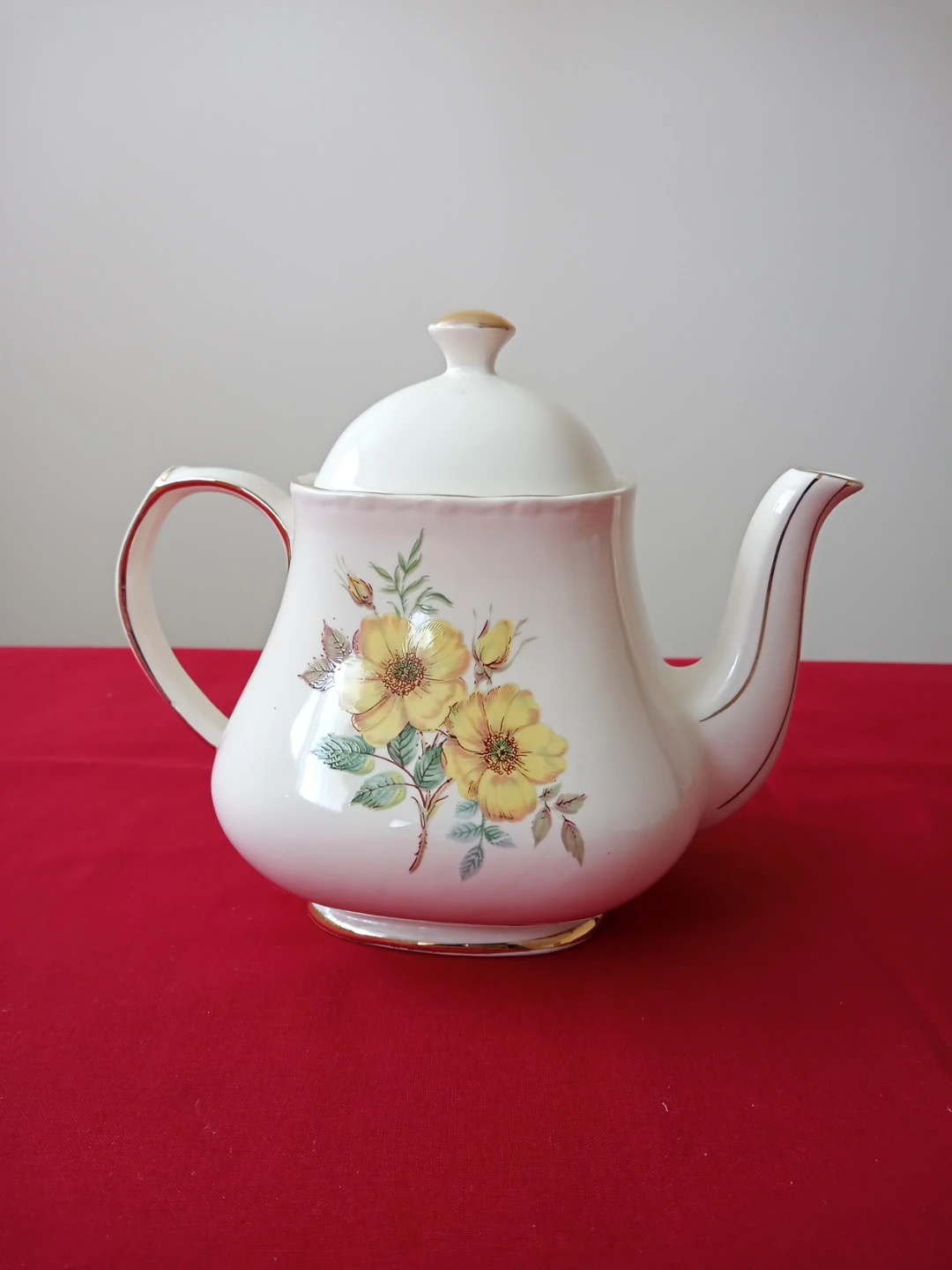 Vintage Floral Teapot by Sadler