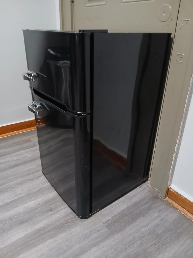 Black Retro Mini Fridge - photo 2