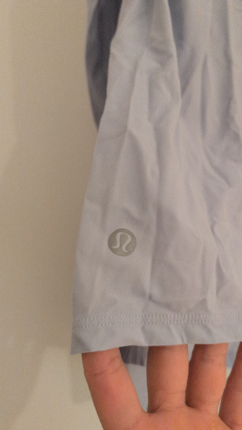 Lululemon Long Sleeve Shirt - photo 3