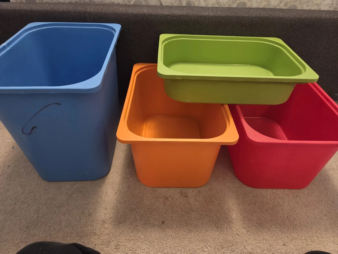 Set of 4 Plastic Storage Bins