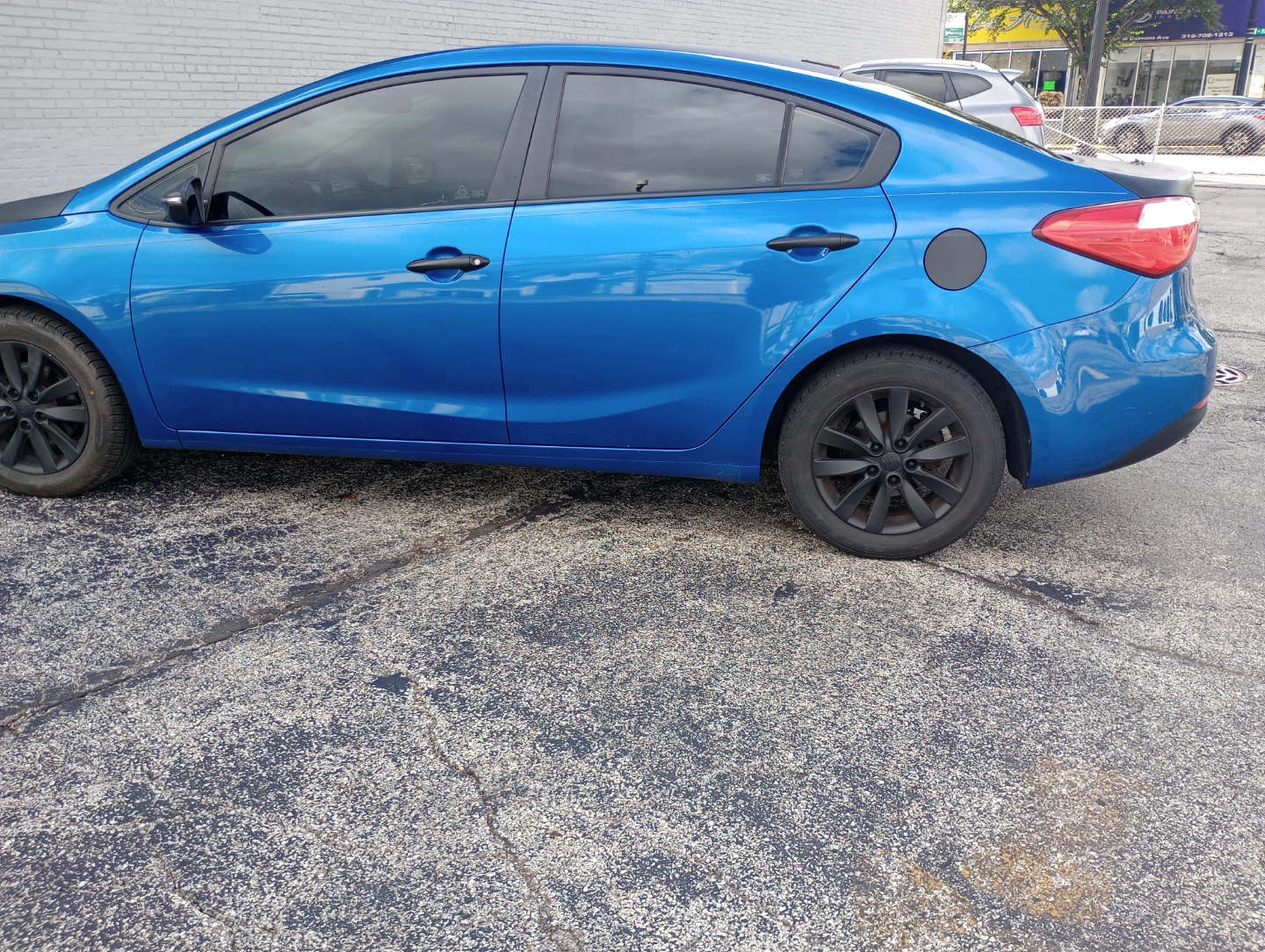 Blue Kia Forte Sedan 2014 120.000 miles originals - photo 3