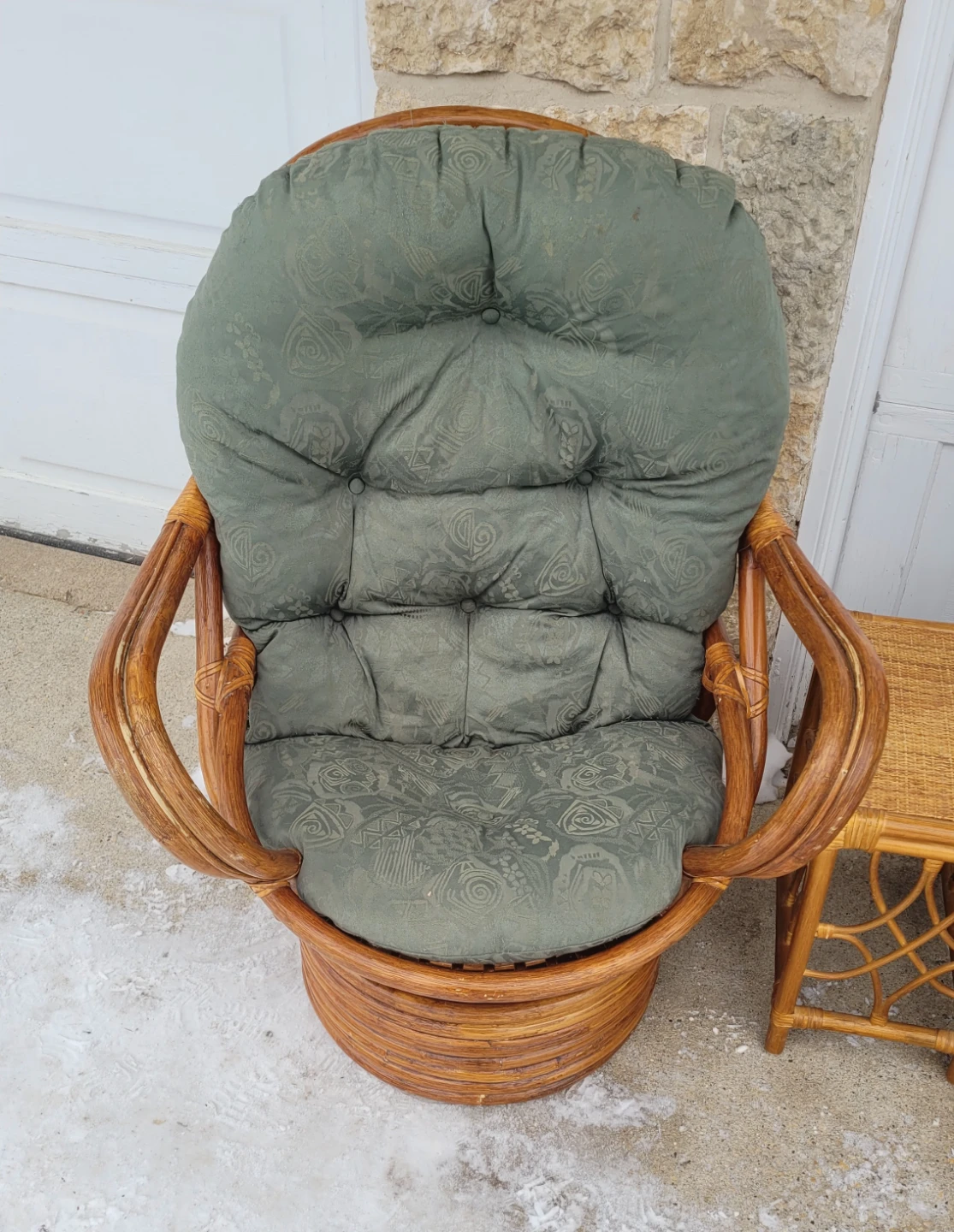 Rattan Loveseat & Swivel Chair Set - photo 4