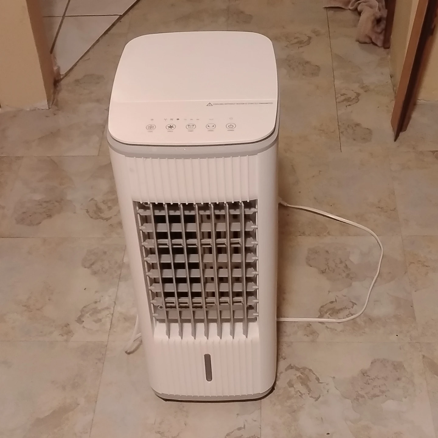 Portable evaporative Air Cooler