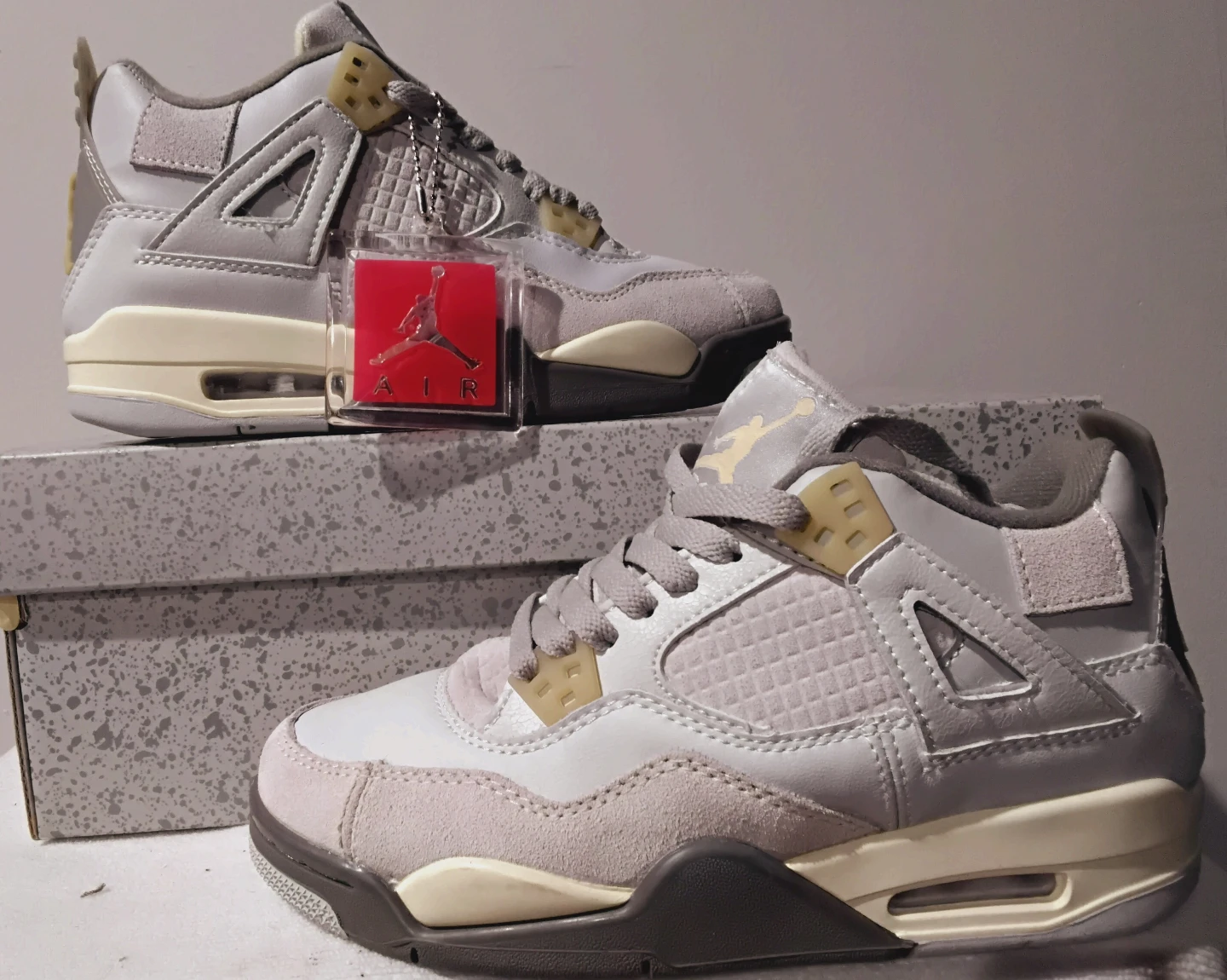Air Jordan 4 Retro - photo 2