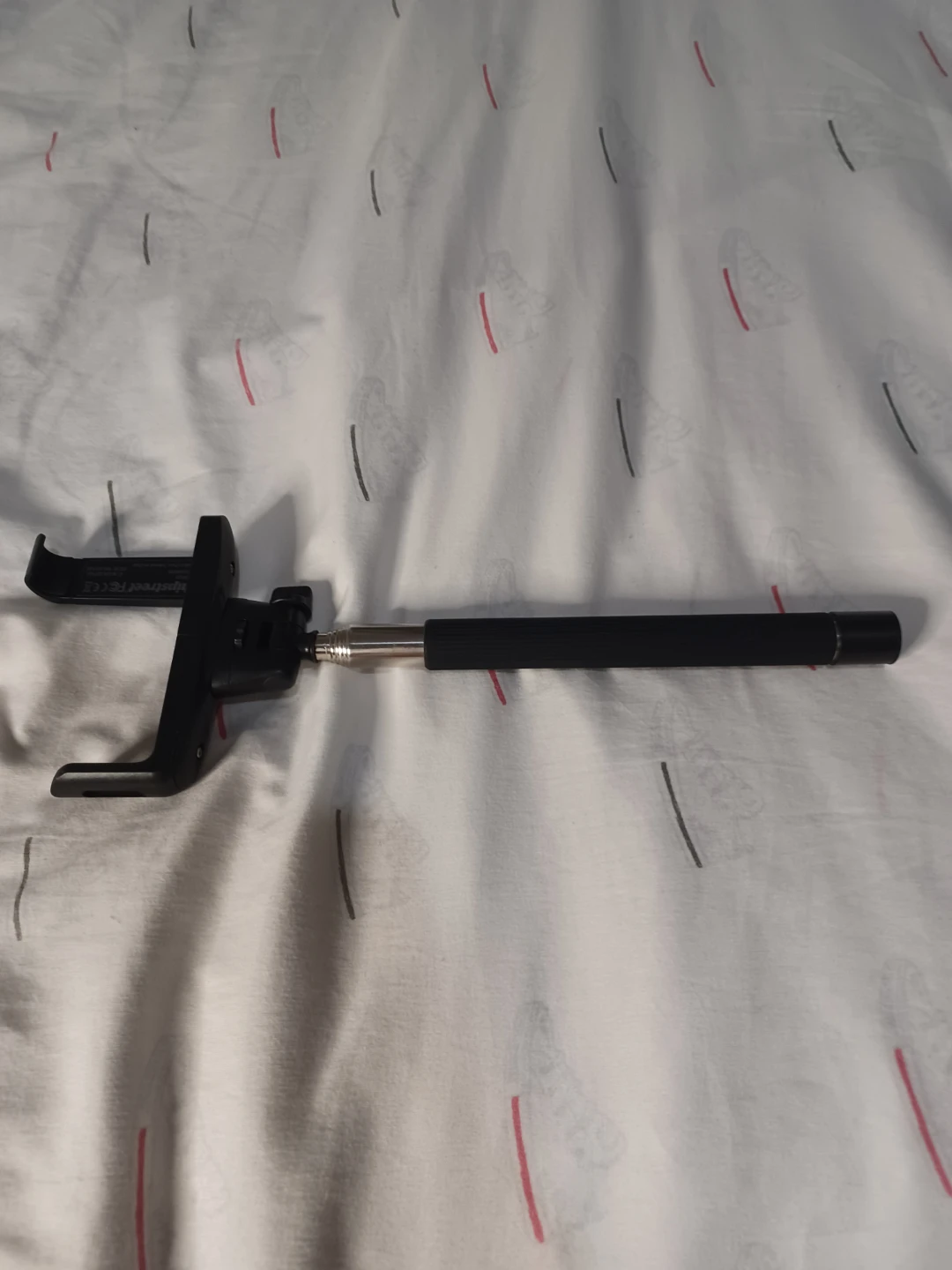 Hipstreet Bluetooth Selfie Stick