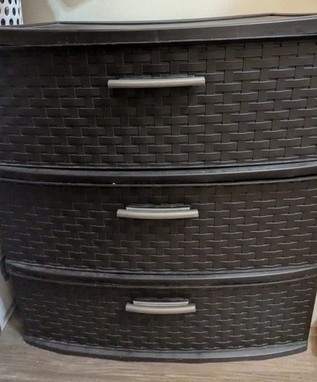 Sterilite drawer